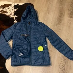Women’s Outdoor Ventures packable puffer jacket
